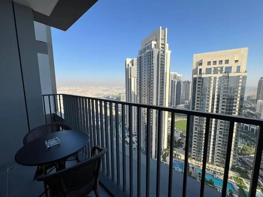 Stylish 1 Bedroom High Floor In Creek Edge ドバイ