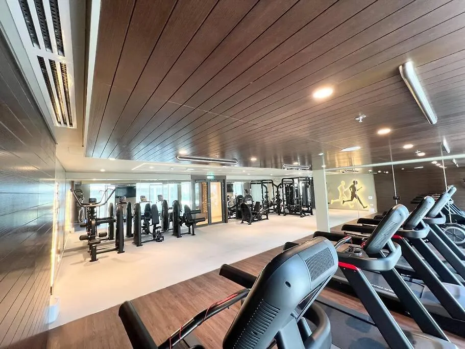 Stylish 1 Bedroom High Floor In Creek Edge ドバイ アパート