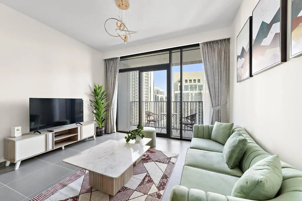 Stylish 1 Bedroom High Floor In Creek Edge ドバイ